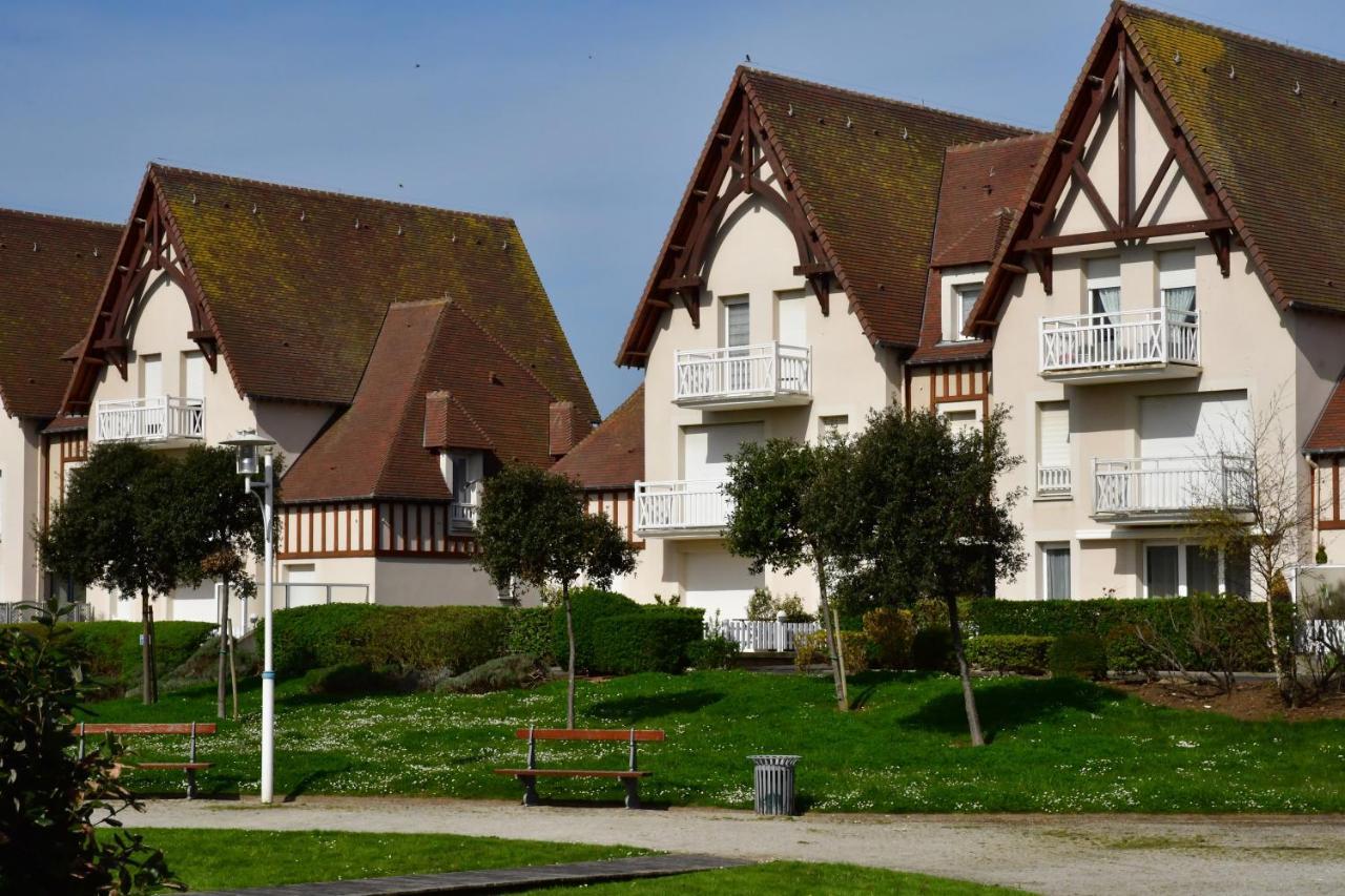 Avec Loggia - A 200m De La - Parking * Courseulles-sur-Mer