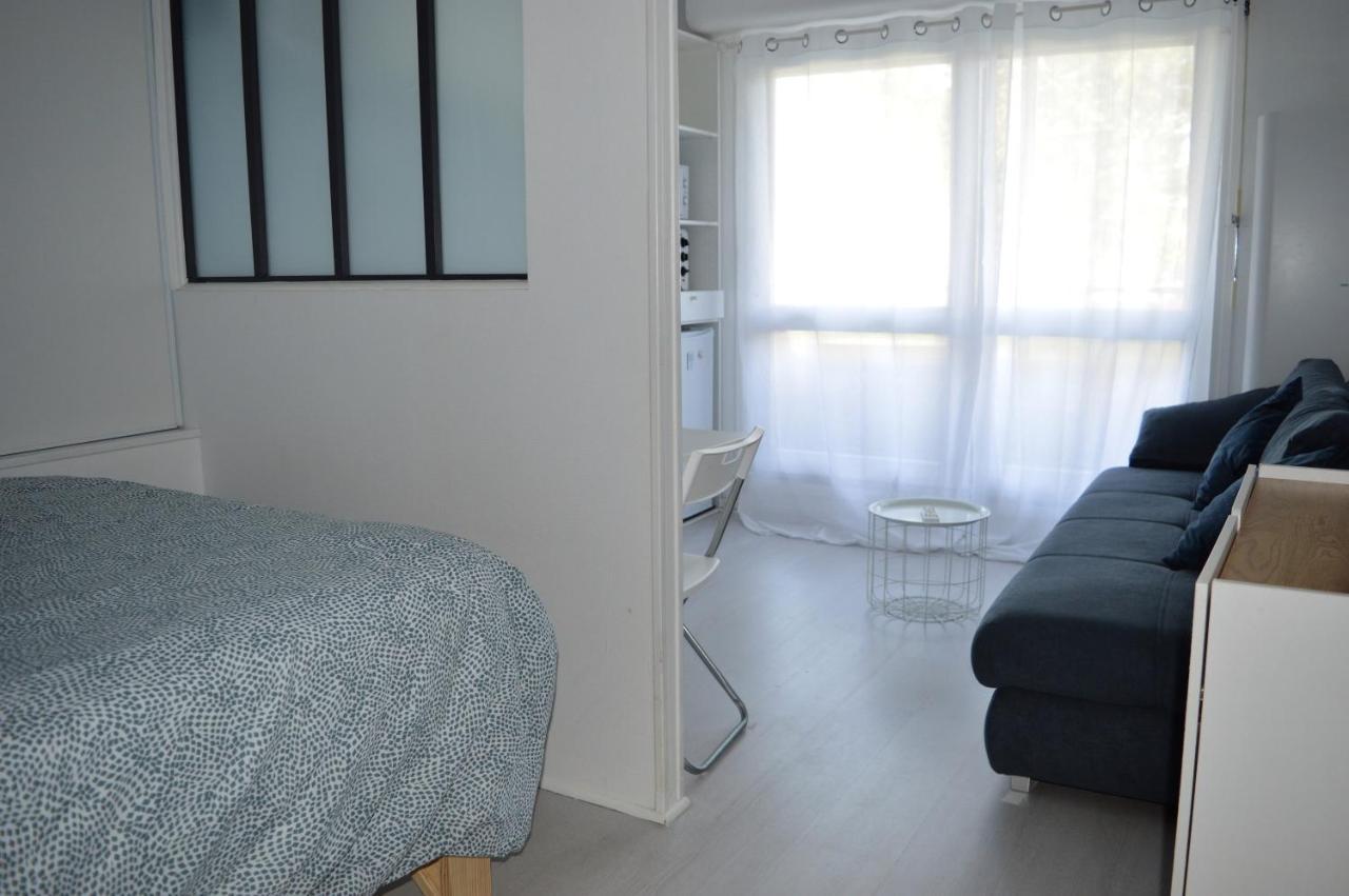 Apartment Avec Loggia - A 200m De La - Parking