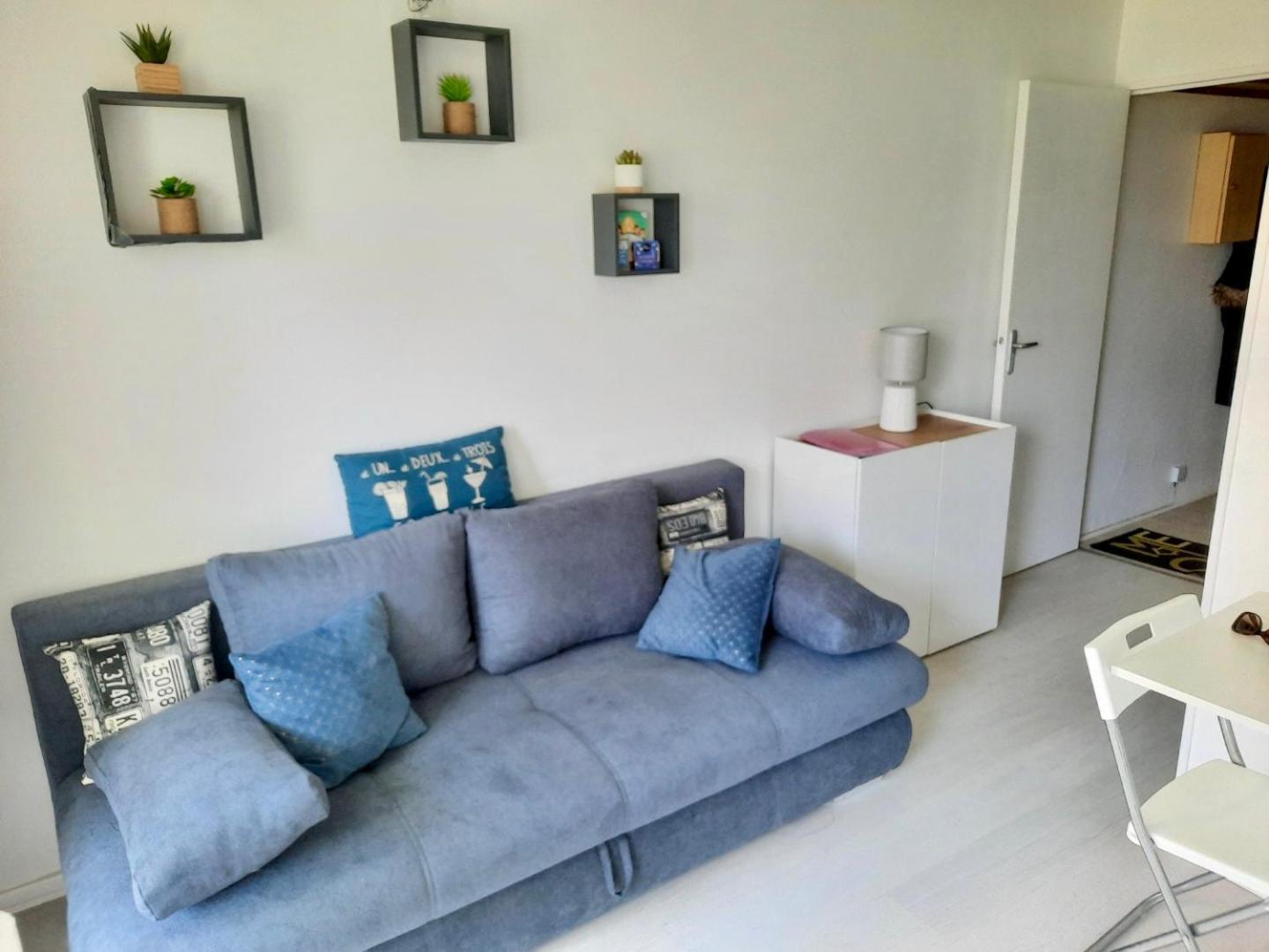 Avec Loggia - A 200m De La - Parking Apartment *
